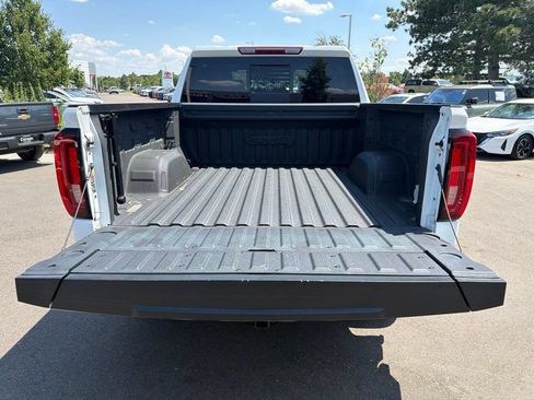 Used 2022 GMC Sierra 1500 AT4 w/ AT4 Preferred Package AWD/4WD image 17