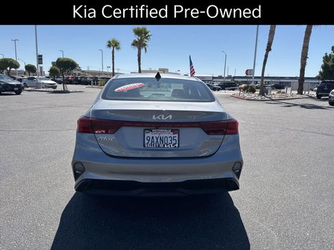 Certified 2022 Kia Forte LXS FWD image 8