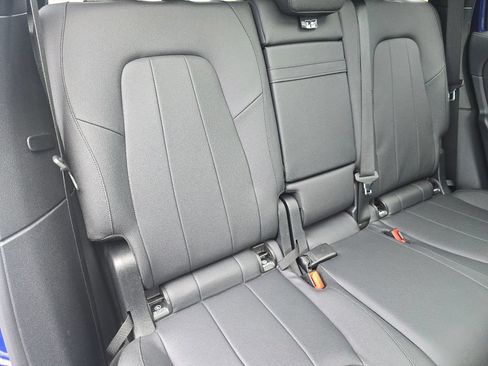 Used 2022 Mercedes-Benz GLB 250 4MATIC image 21