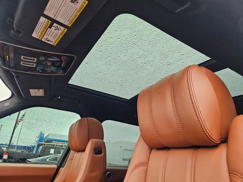 Used 2015 Land Rover Range Rover Autobiography image 15