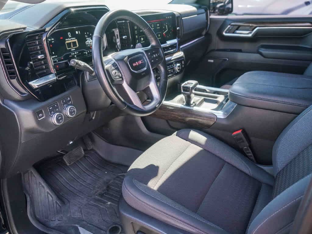 Used 2023 GMC Sierra 1500 Elevation w/ Preferred Package AWD/4WD image 16