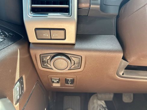 Used 2020 Ford F150 King Ranch w/ Equipment Group 601A Luxury AWD/4WD image 19
