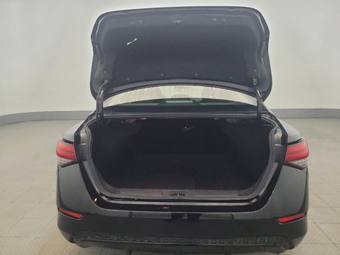 Used 2020 Nissan Sentra SV FWD image 29