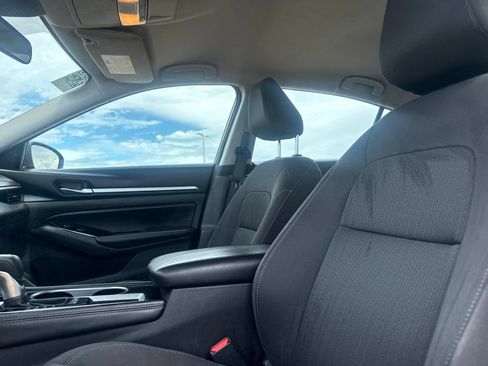 Used 2023 Nissan Altima 2.5 SV FWD image 37