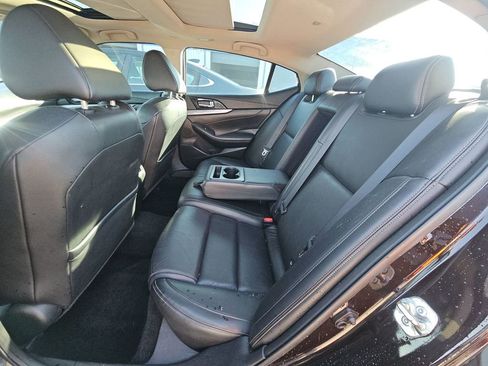 Used 2016 Nissan Maxima 3.5 SL w/ Interior Lighting Package image 16