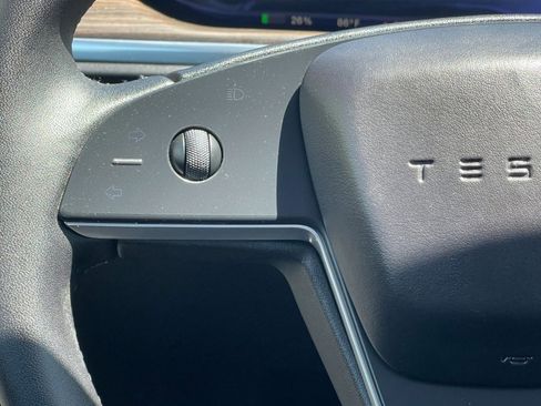 Used 2024 Tesla Model S AWD/4WD image 29