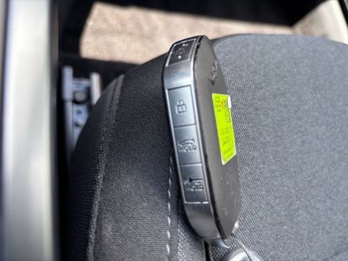 Used 2025 Kia K4 FWD image 22