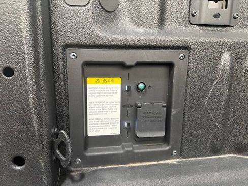 Used 2024 Ford F150 Lariat w/ Equipment Group 502A High AWD/4WD image 33