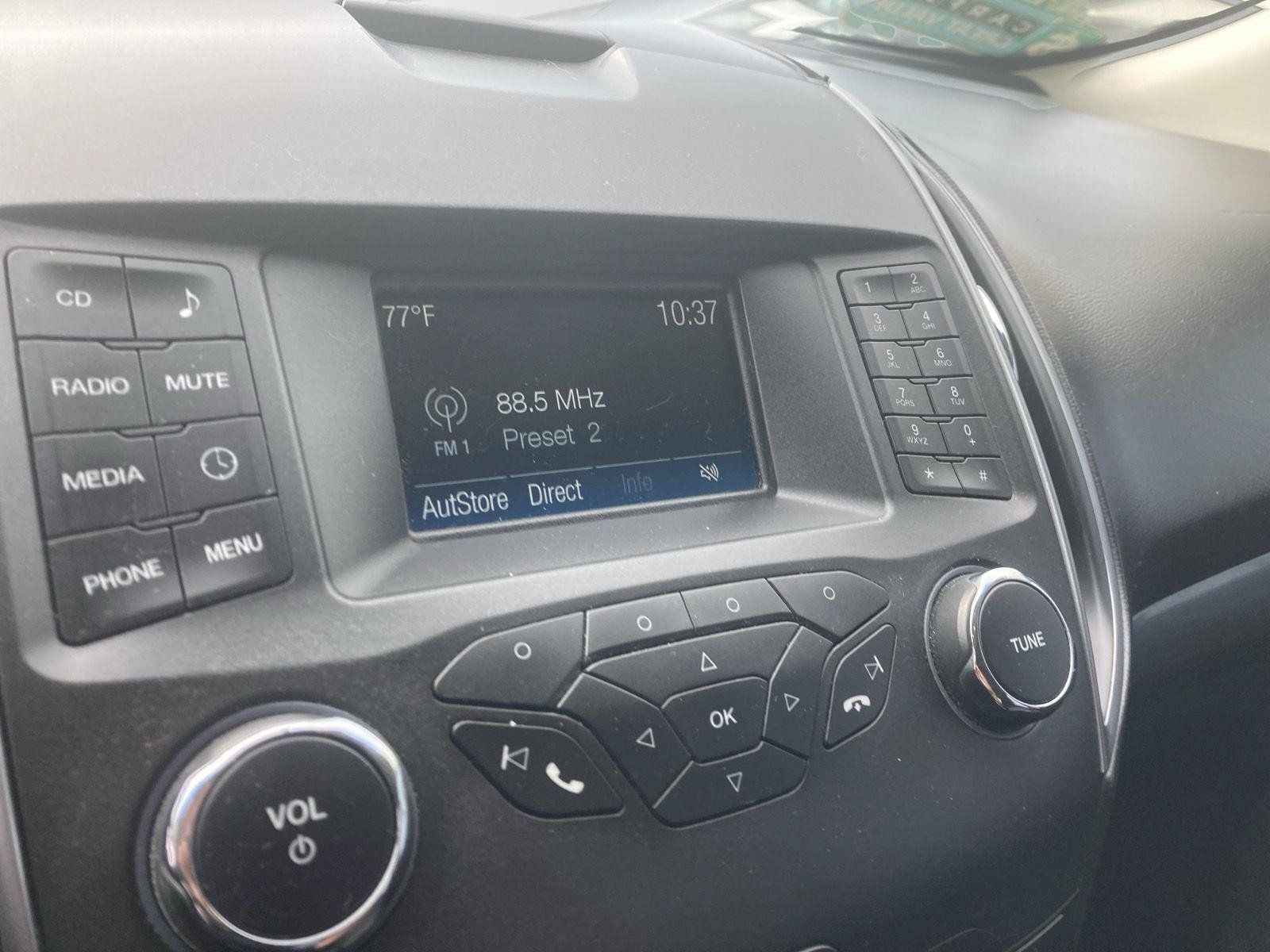 Used 2017 Ford Edge SE FWD image 13