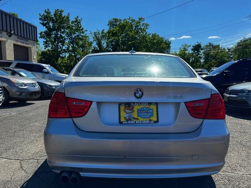 Used 2011 BMW 328i xDrive Sedan w/ Premium Pkg AWD/4WD image 5