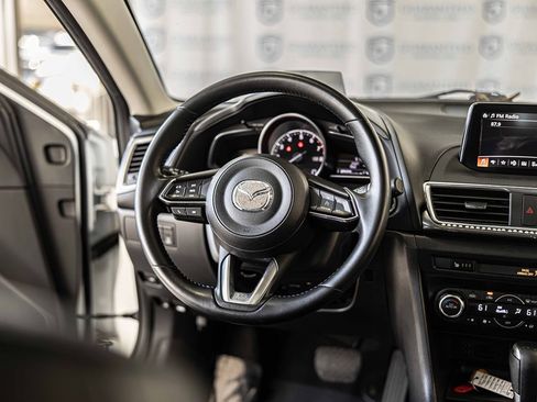 Used 2017 MAZDA MAZDA3 Grand Touring image 35