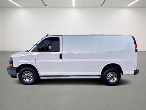 Used 2023 GMC Savana 2500 w/ Driver Convenience Package image 2