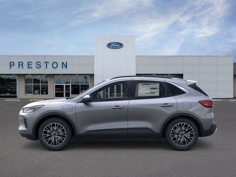 New 2025 Ford Escape PHEV image 3