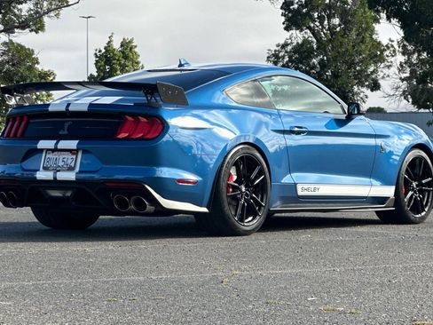 Certified 2020 Ford Mustang Shelby GT500 w/ Technology Package RWD image 3