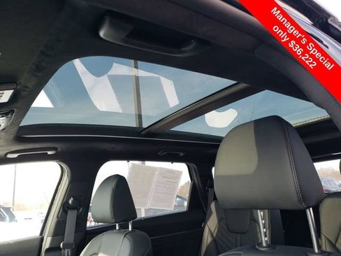 Used 2025 Kia Sorento SX Prestige AWD/4WD image 25