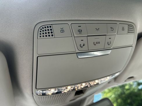 Used 2018 Mercedes-Benz E 300 image 33