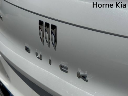 Used 2025 Buick Envista Avenir FWD image 30
