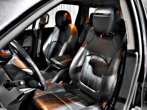 Used 2014 Chevrolet Traverse LTZ image 31