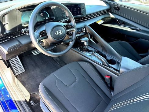 Used 2026 Hyundai Elantra Sport FWD image 15