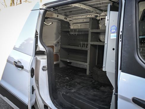 Used 2014 Ford Transit Connect XLT image 18