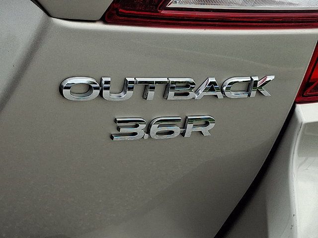 Used 2016 Subaru Outback 3.6R Limited AWD/4WD image 31