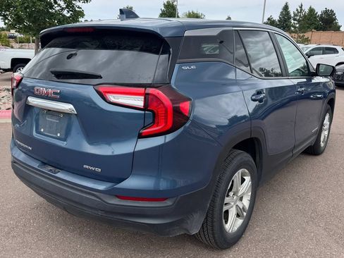 Used 2024 GMC Terrain SLE AWD/4WD image 6