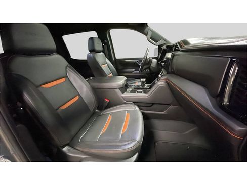 Used 2024 GMC Sierra 1500 AT4 w/ AT4 Premium Package AWD/4WD image 18