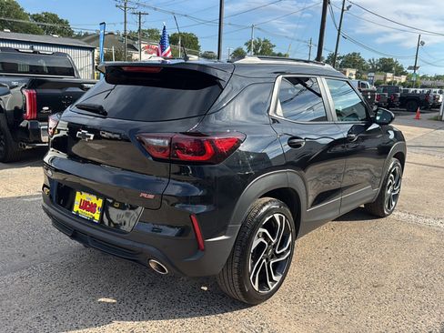Used 2024 Chevrolet TrailBlazer RS w/ Convenience Package AWD/4WD image 5