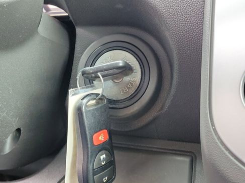 Certified 2017 Nissan Frontier SV w/ SV Value Truck Package image 28