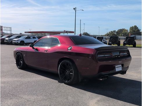 Used 2022 Dodge Challenger R/T Scat Pack w/ Dynamics Package image 3