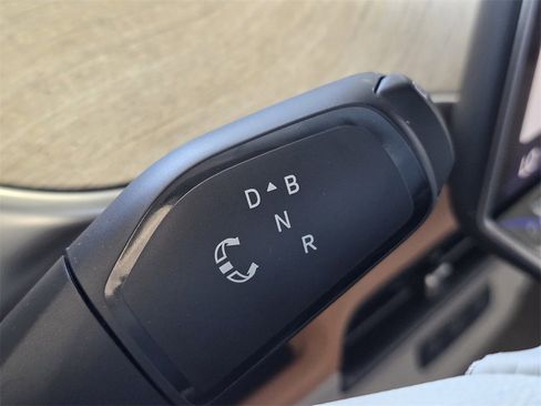 New 2025 Volkswagen ID. Buzz Pro S Plus image 14