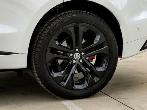 Used 2025 Jaguar F-PACE R-Dynamic S AWD/4WD image 70