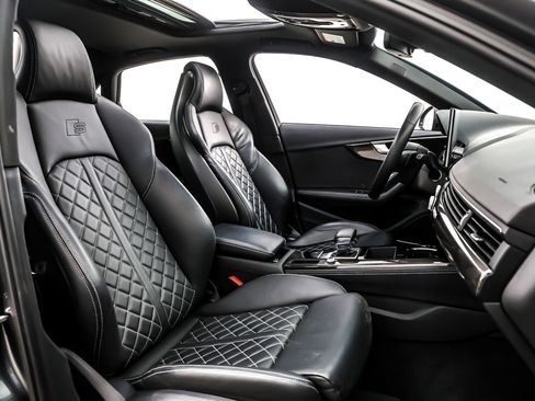 Used 2023 Audi S4 Premium Plus w/ Premium Plus Package image 8