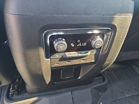 Used 2026 GMC Yukon XL Denali w/ Denali Reserve Package AWD/4WD image 22