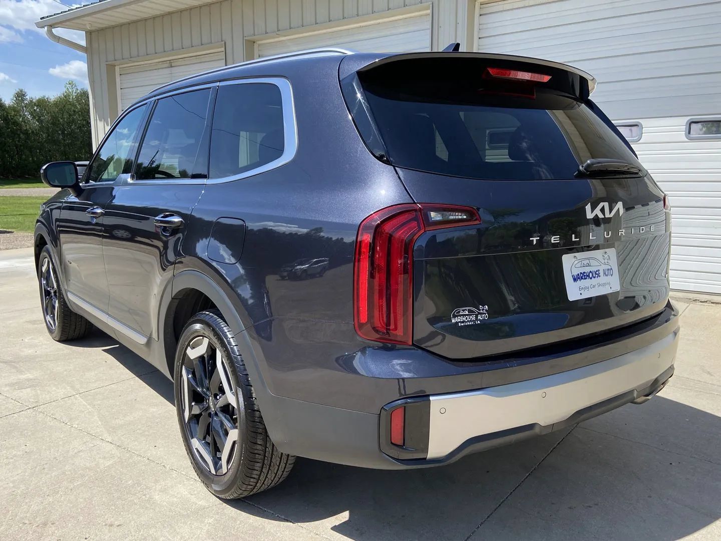 Used 2025 Kia Telluride S AWD/4WD image 5