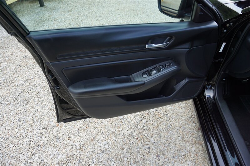 Used 2021 Nissan Altima 2.5 S w/ Driver Assist Package FWD image 11