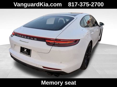 Used 2020 Porsche Panamera 4 image 4