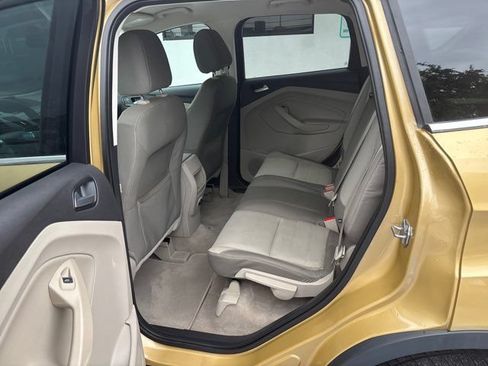 Used 2015 Ford Escape SE FWD image 23