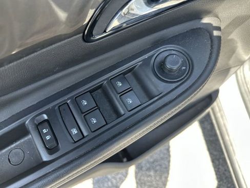 Certified 2022 Buick Encore Preferred w/ Safety Package image 17