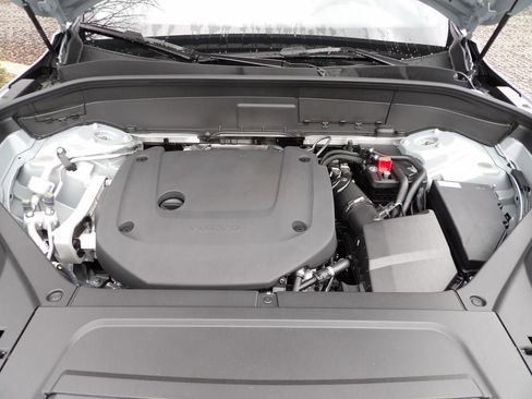 New 2026 Volvo XC90 B6 Plus w/ Protection Package Premier image 29