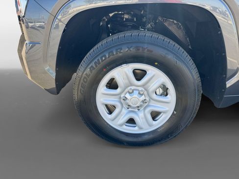 New 2026 Toyota Tundra SR image 14