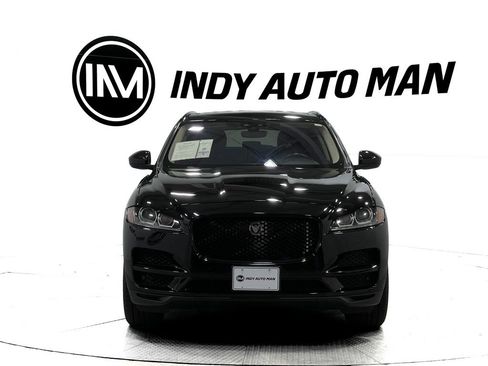 Used 2019 Jaguar F-PACE Prestige image 9