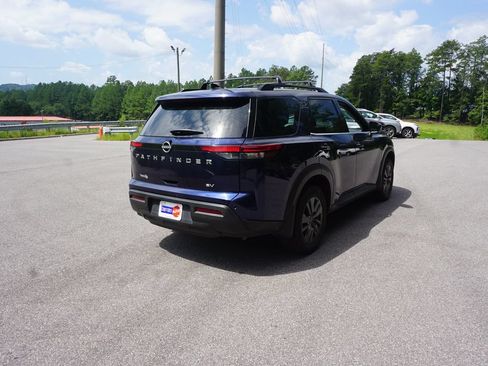 Used 2022 Nissan Pathfinder SV FWD image 24