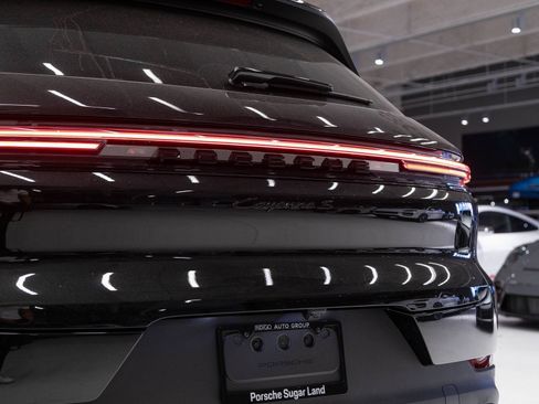 Certified 2026 Porsche Cayenne S AWD/4WD image 32