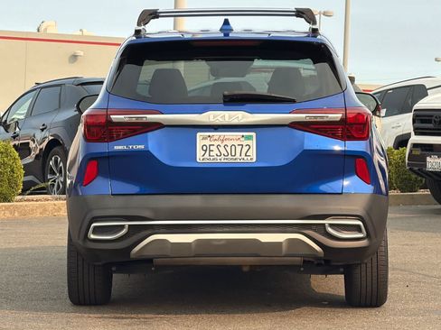 Used 2023 Kia Seltos EX AWD/4WD image 8