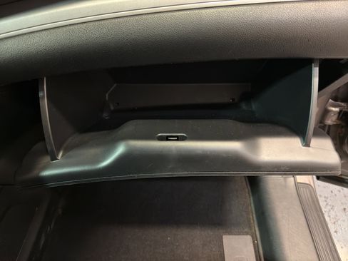 Used 2015 Honda CR-V LX image 25