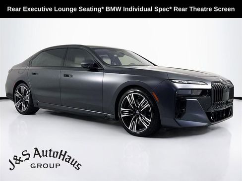 Used 2023 BMW 760i xDrive AWD/4WD image 1