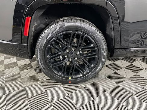 New 2026 Jeep Grand Wagoneer Limited image 5