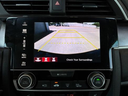 Used 2017 Honda Civic Touring image 37