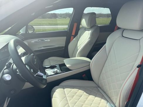 Used 2026 Genesis GV70 3.5T Sport Prestige image 10